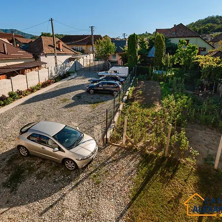 Casa Alexander 3*